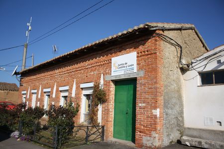 Escuela de Navianos de Valverde